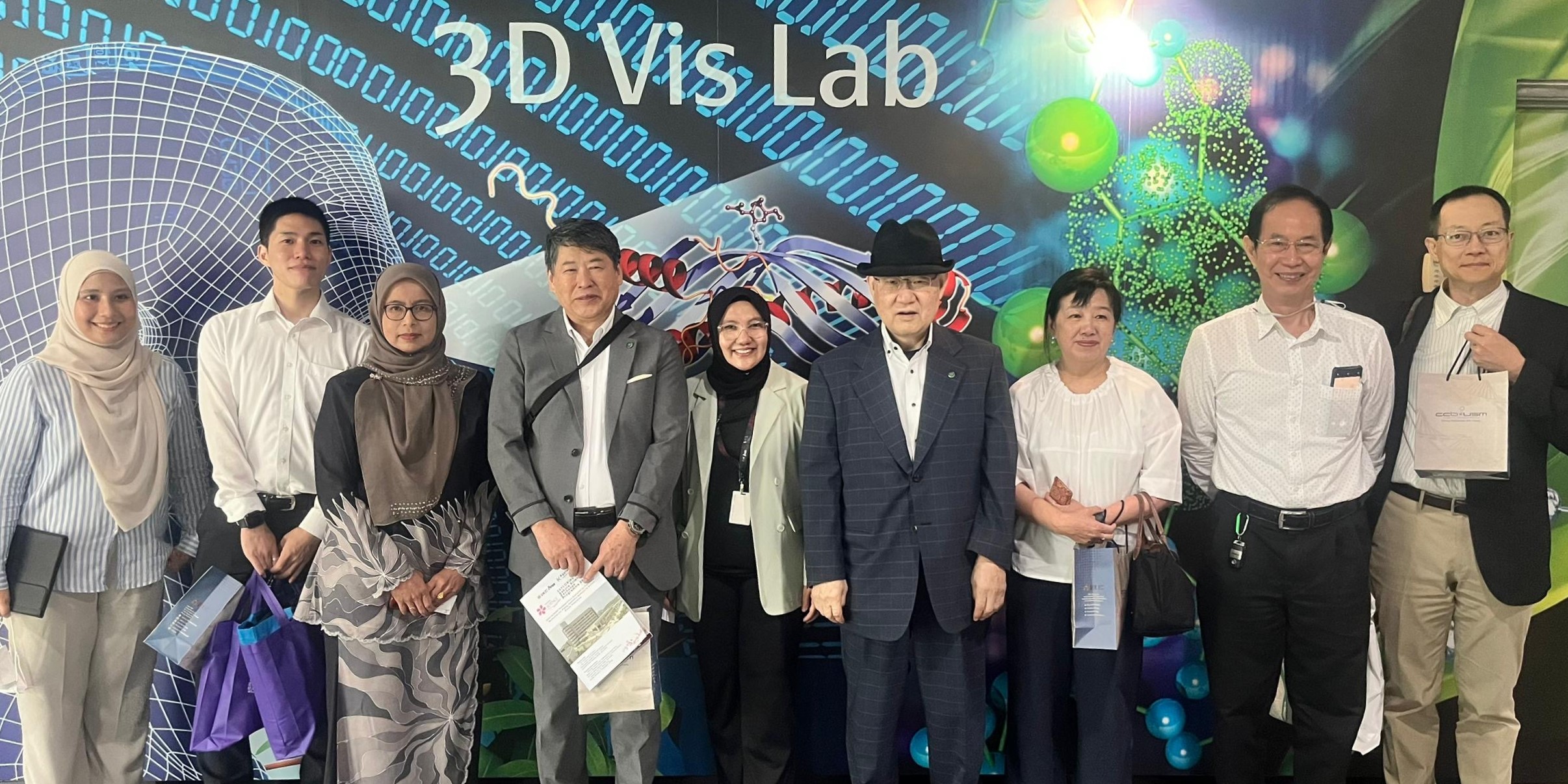 8d03658e 2e6d 4bc3 b2c4 dc25864f6152